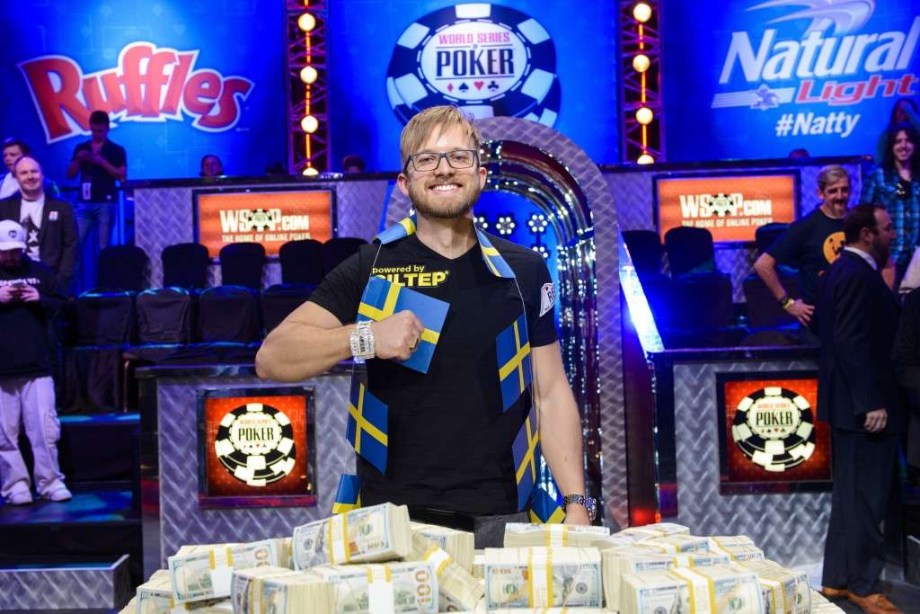 2014 WSOP Champion Martin Jacobson with his bracelet and $10 million in cash 